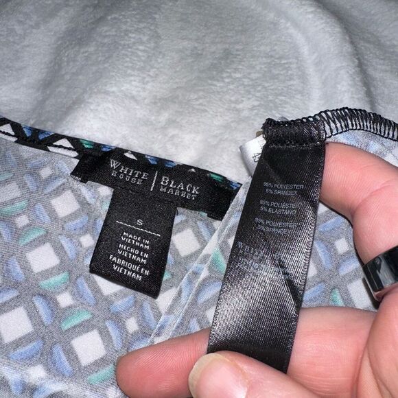 WHBM Women’s Tank Top Blouse Black Green Blue White Pattern Small EUC - Picture 5 of 9